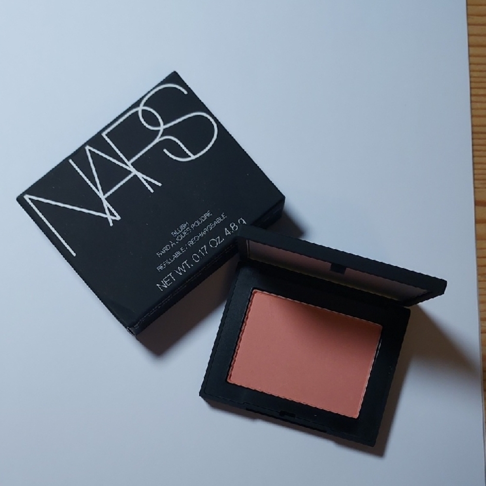 NARS Blush Forbidden Powder Blush Refillable
